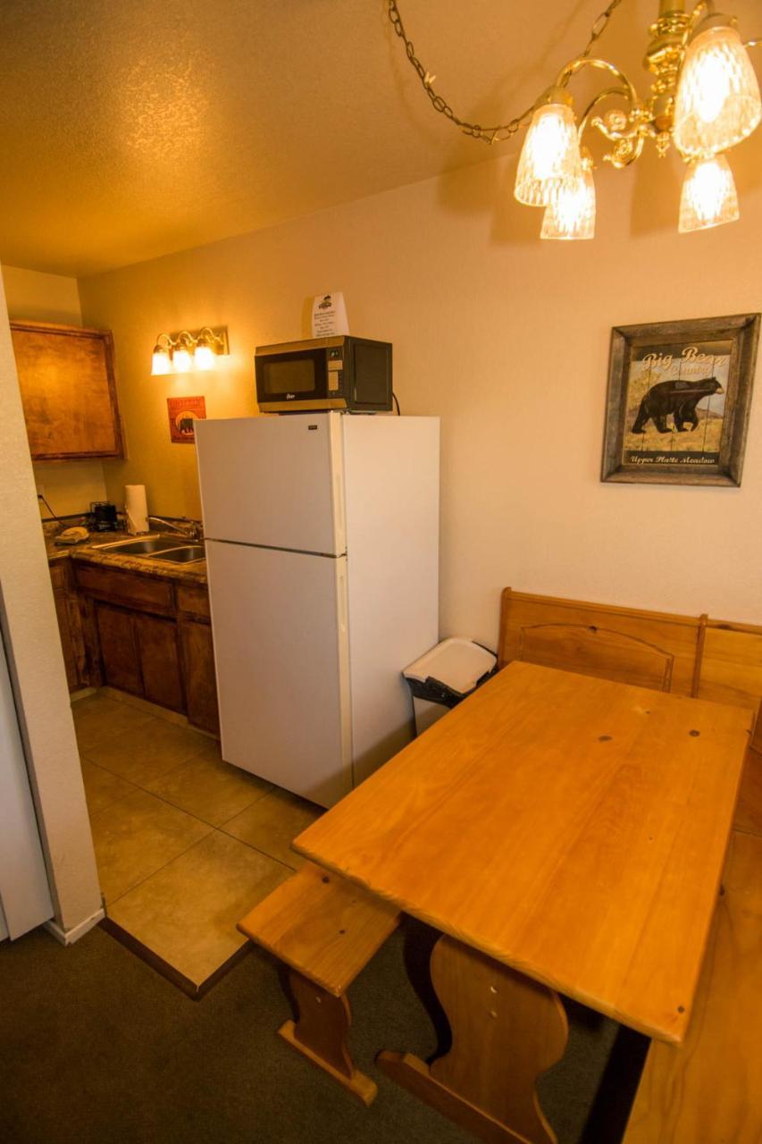 Hillcrest Suites & Cabins Big Bear Lake Ngoại thất bức ảnh